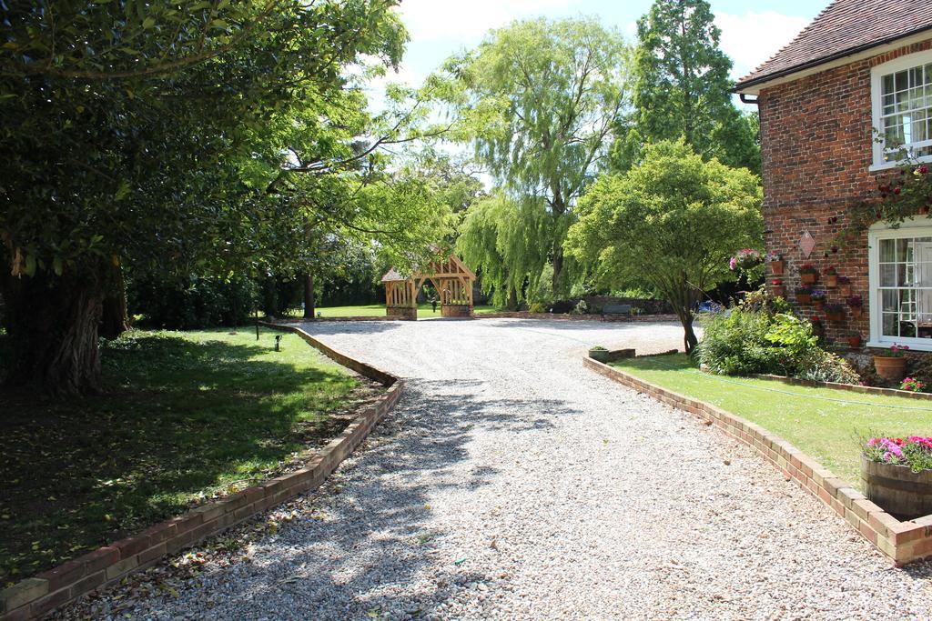 Molland Manor House Bed & Breakfast Сандвіч Екстер'єр фото
