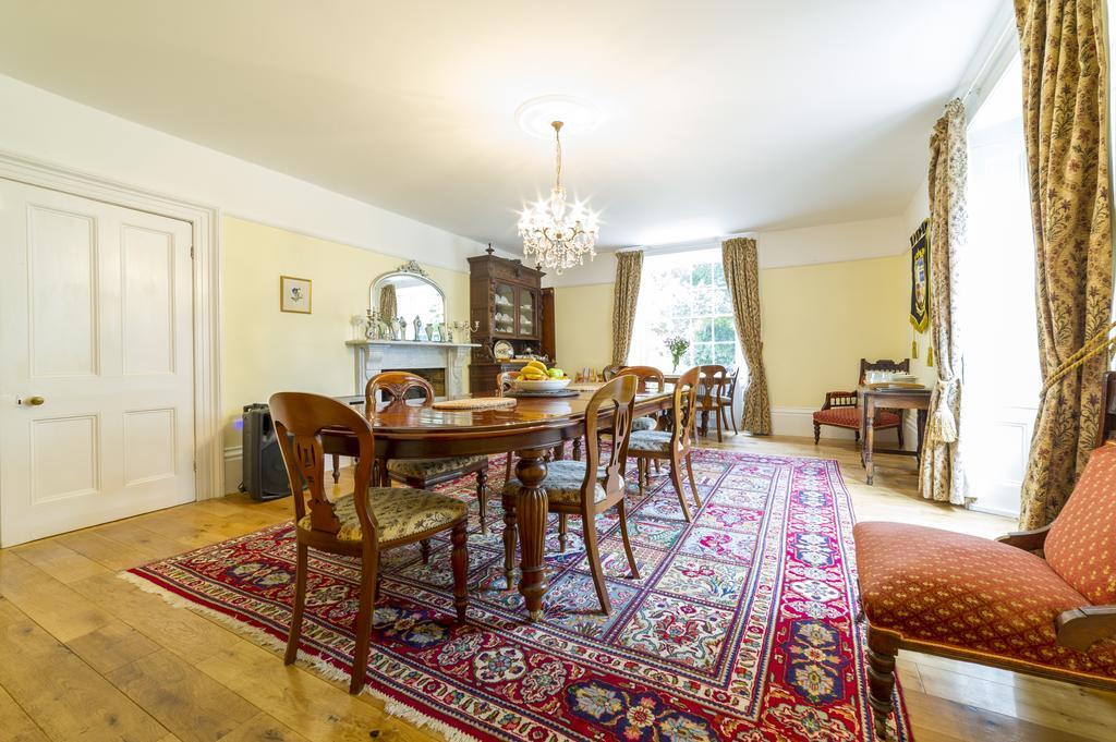 Molland Manor House Bed & Breakfast Сандвіч Екстер'єр фото