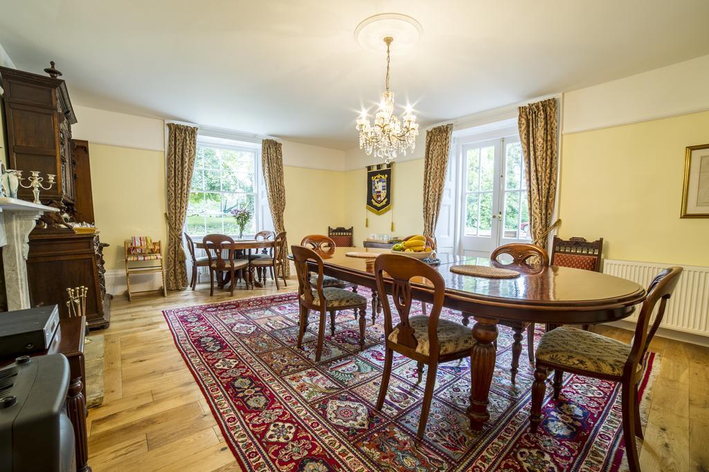 Molland Manor House Bed & Breakfast Сандвіч Екстер'єр фото