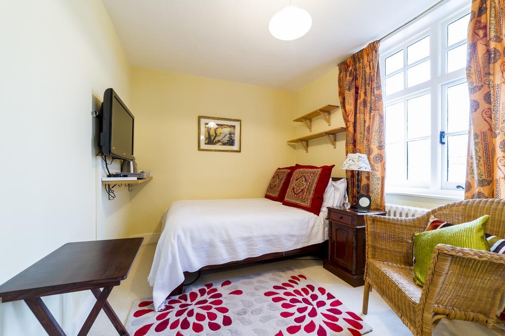 Molland Manor House Bed & Breakfast Сандвіч Екстер'єр фото