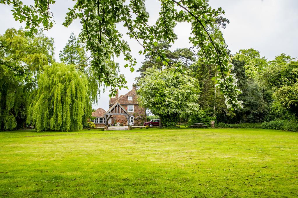 Molland Manor House Bed & Breakfast Сандвіч Екстер'єр фото