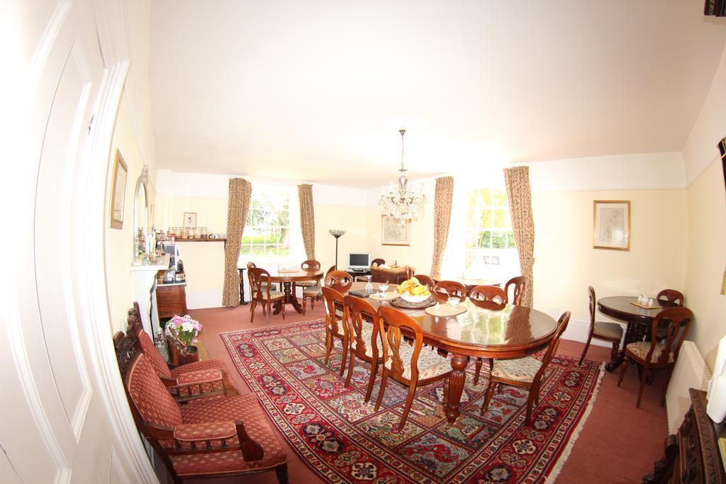Molland Manor House Bed & Breakfast Сандвіч Екстер'єр фото